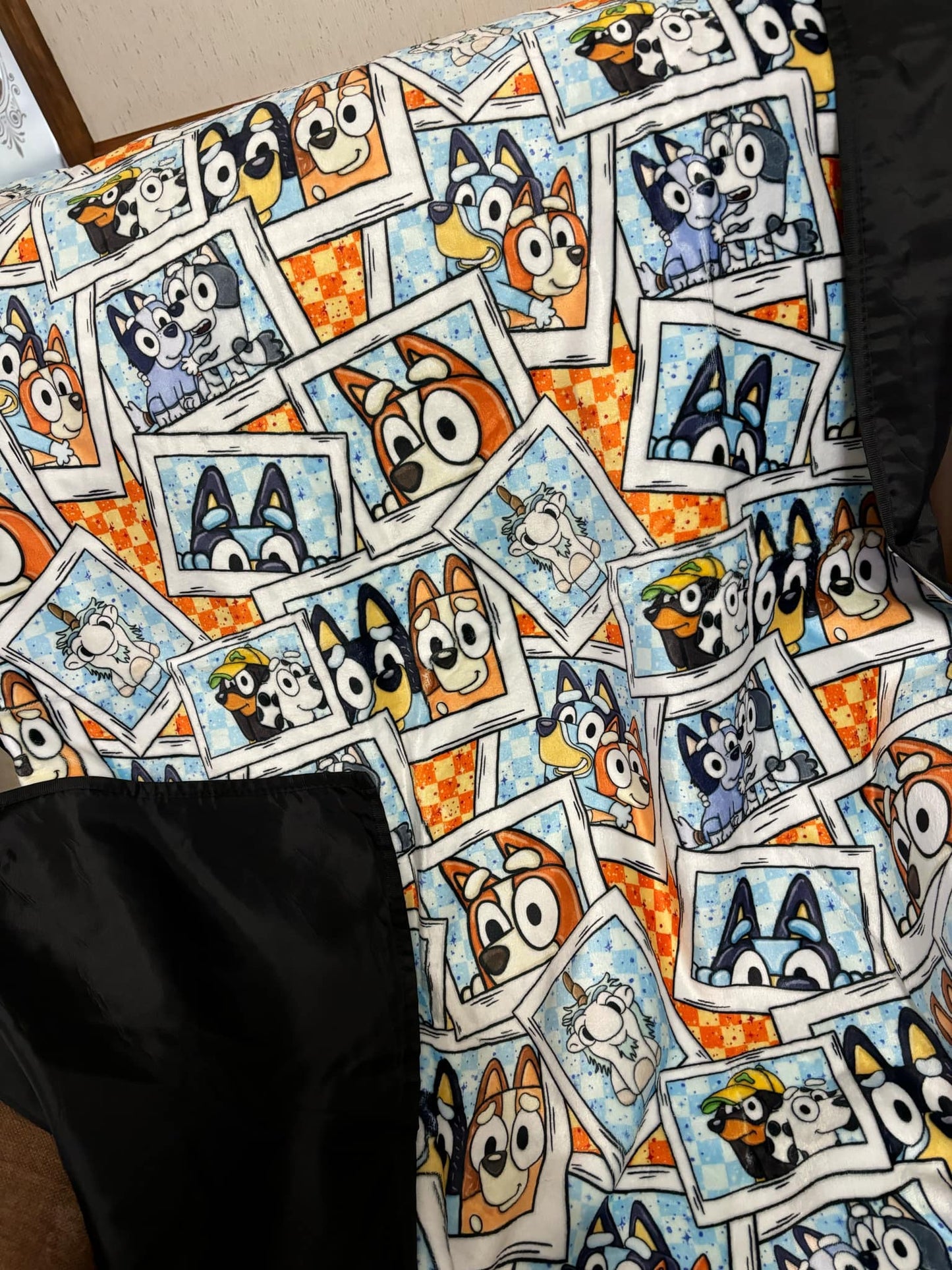 Blue dog waterproof blanket
