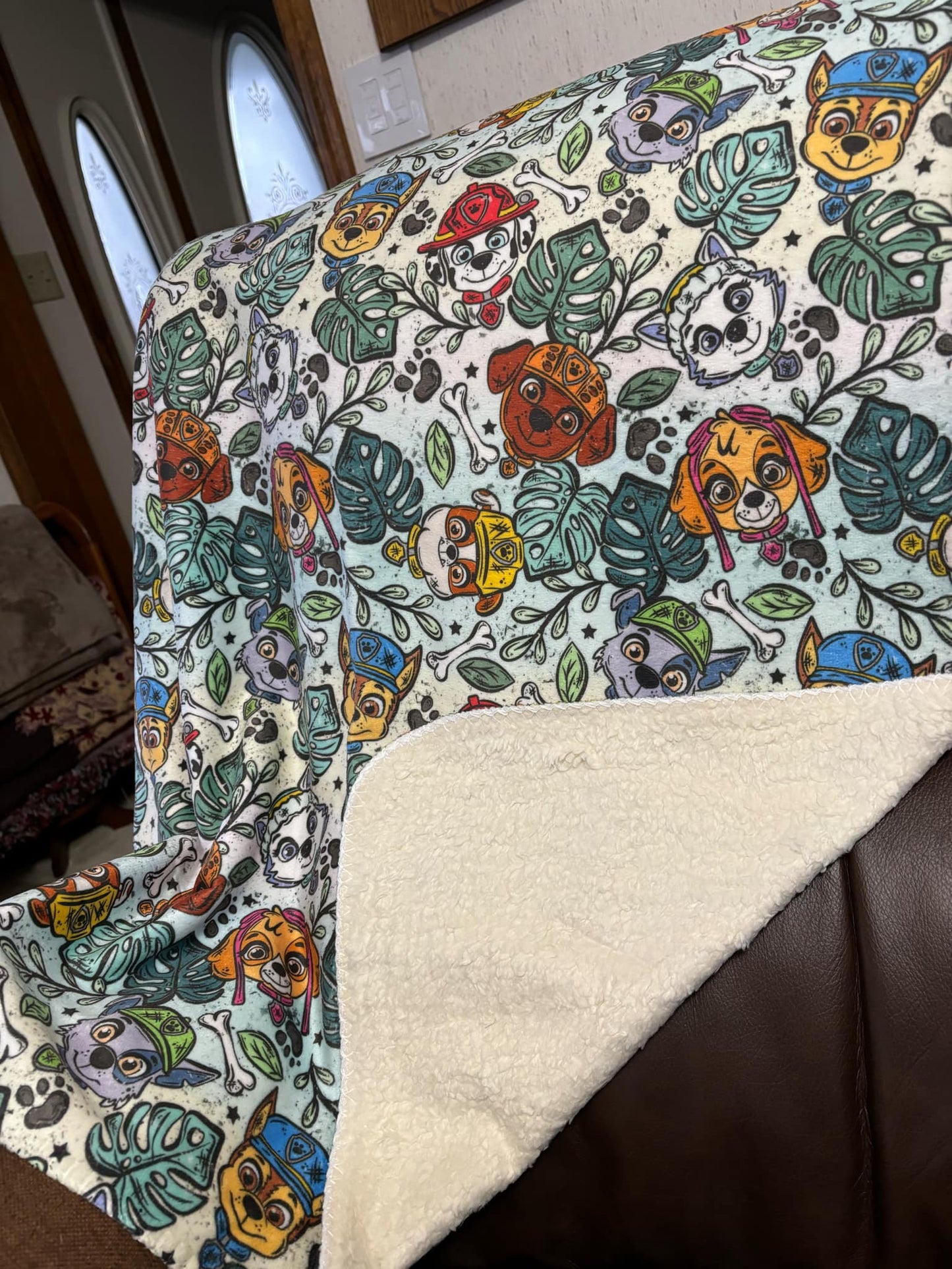Paw Patrol Leaves Blanket